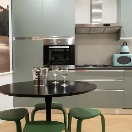 Thea- Duomo Centro Storico Апартаменты